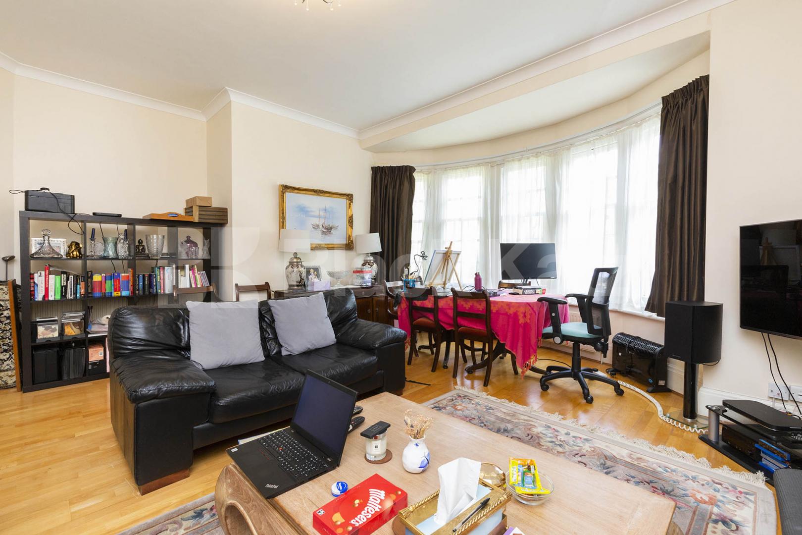 Spacious three double bedroom property with terrace Ferncroft Avenue, Hampstead